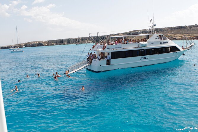 From Trapani: Egadi Islands tour with lunch on board - A day trip that feels like two different islands