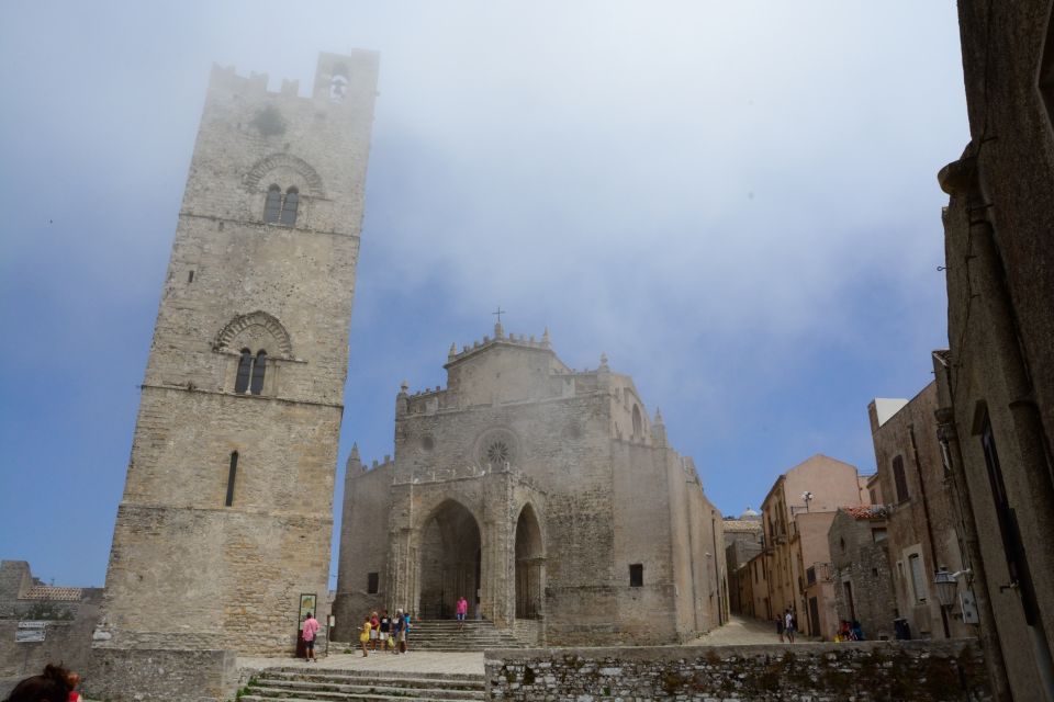 From Trapani: Erice Walking Tour and Local Products Tasting - Ericini carpets and the ancient loom workshop