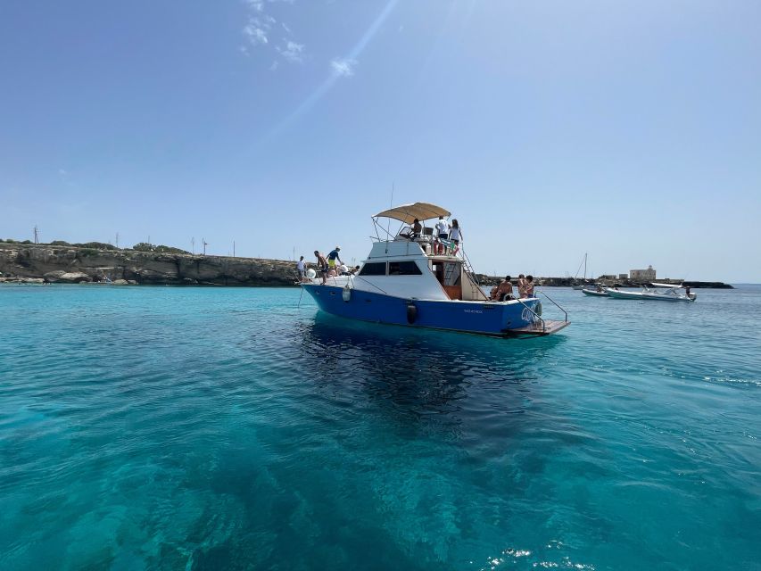 From Trapani: Favignana and Levanzo Yacht Tour with Stops - From Trapani to Favignana: the day starts on the water