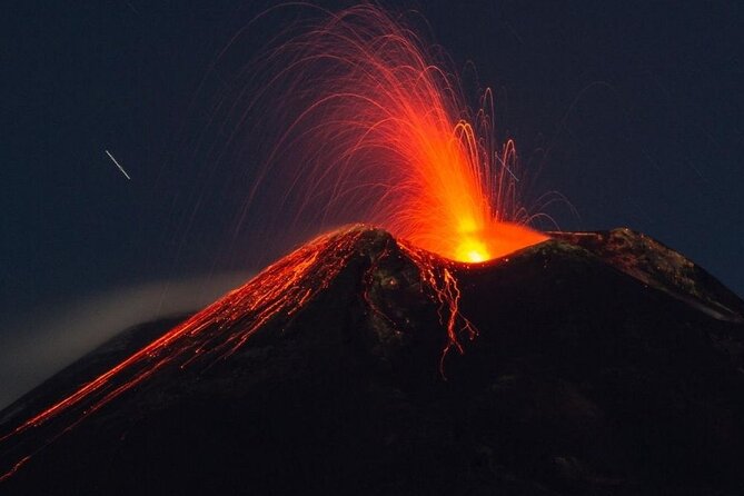 Full-Day Etna Nord 3000 and Alcantara Gorges - Mount Etna by 4x4: From 1810 m Refuge to the Volcanological Observatory