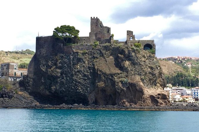Full Day Sailing Tour Catania-Acitrezza - Cruising the Eastern Coast Toward Acitrezza