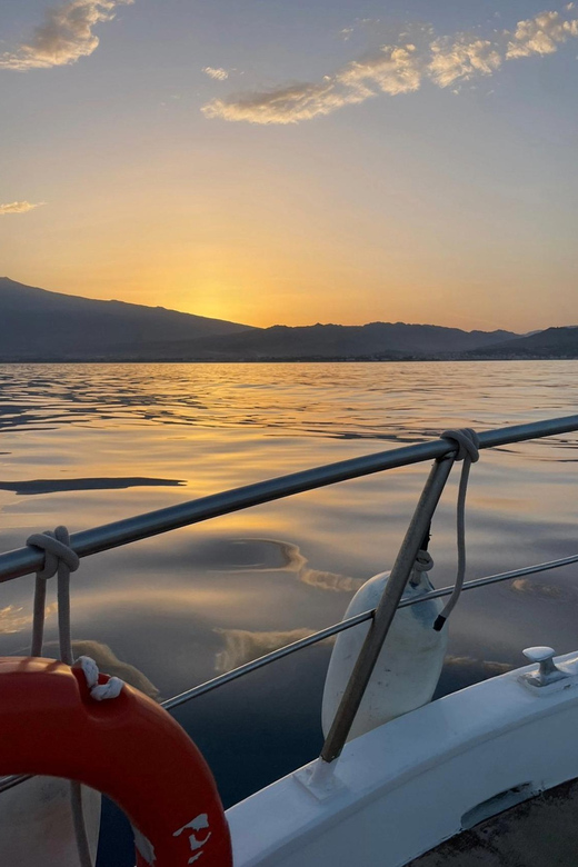 Giardini Naxos: Sunset Dolphin Watching Cruise with Aperitif - White Lotus locations: fun context for the coast