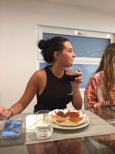 Giardini Naxos, Taormina: Etna Wine and Oil Tasting - What’s on the tasting table: 5 EVO oils, 4 wines, 9 spreads