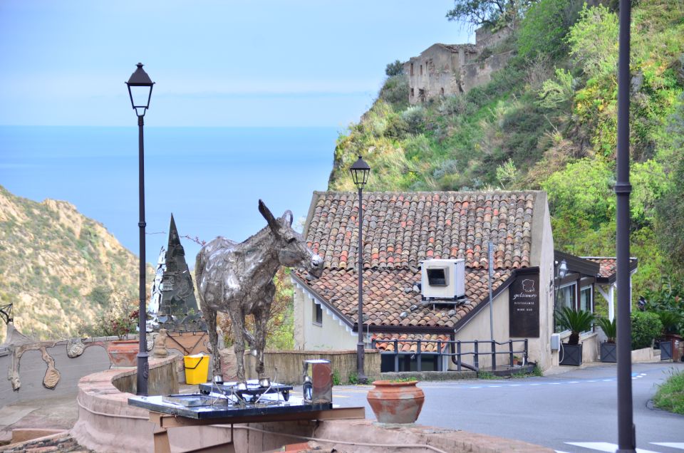 GODFATHER TOUR film's locations departure from Taormina area - Convento dei Cappuccini catacombs: eerie history, done the right way