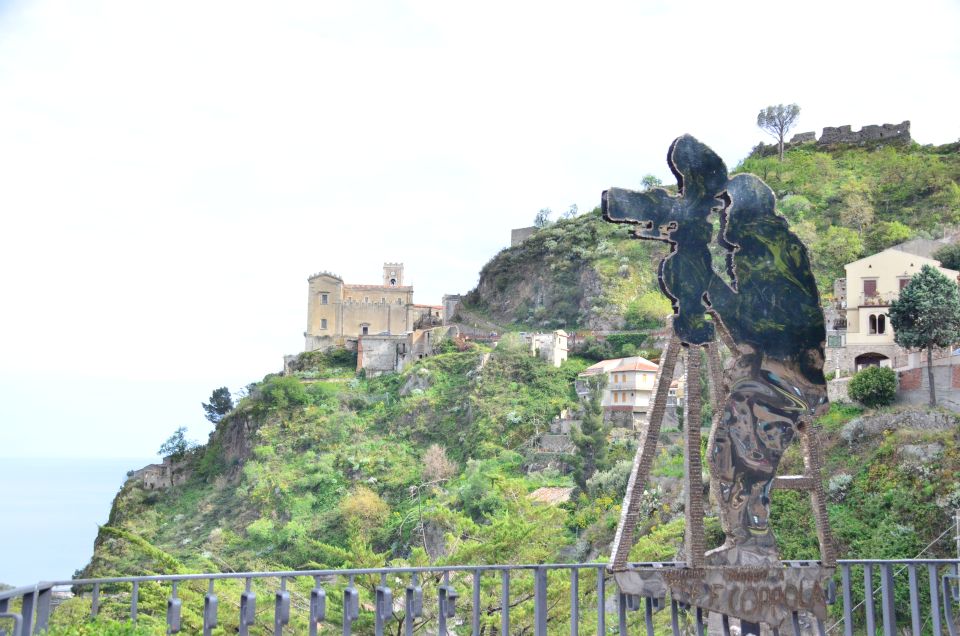GODFATHER TOUR film's locations departure from Taormina area - Forza d’Agrò: sea-coast views, medieval streets, and a little breathing room