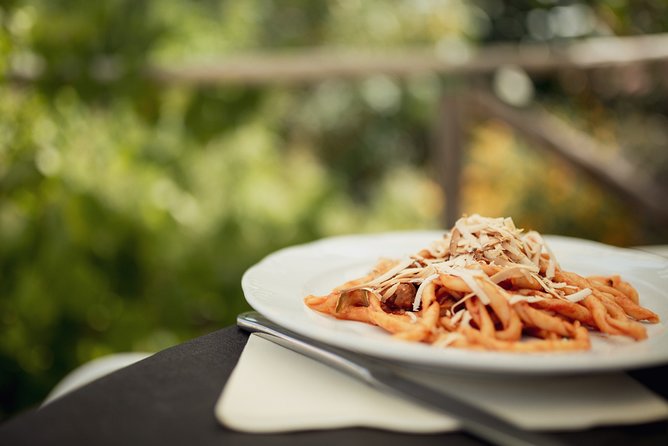 Godfather vs Mafia Tour & Pasta Lunch (Small Group or Private) - Mafia Stories That Fit the Scenes, Not Just the Name