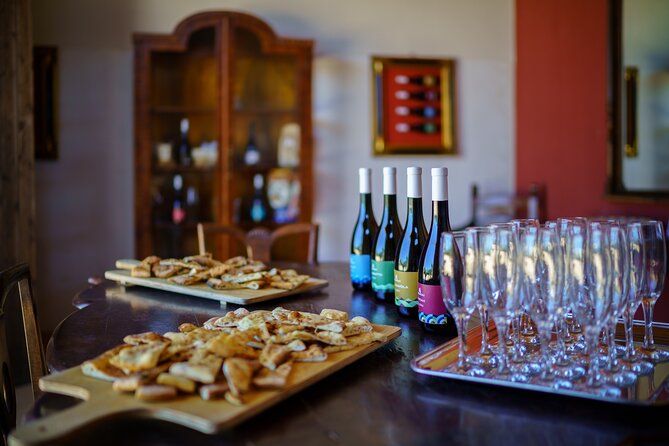 Gourmet Pizza Workshop and Wine Tasting - Pizza Dinner + Wine Tasting: Local Red and White Pairing