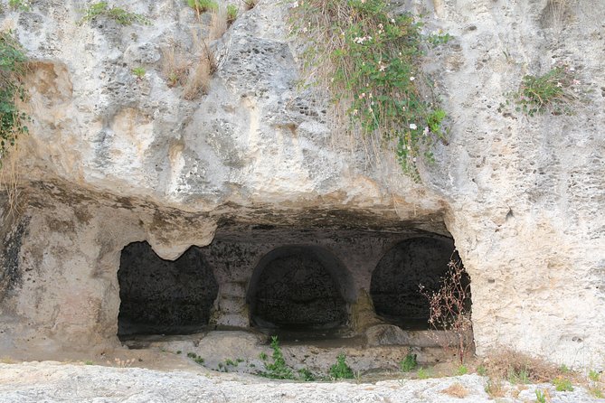 Group guided tour of the archaeological park of Neapolis - The park ticket situation: what’s included vs what you pay for