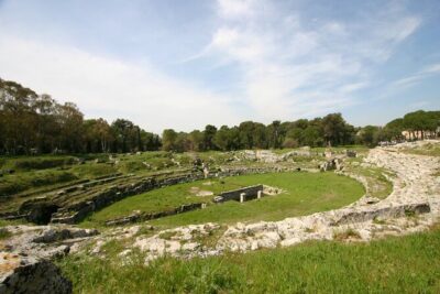 Guided tour of the Greek Theater and the Neapolis of Syracuse - Parco Archeologico della Neapolis: your 90-minute core circuit