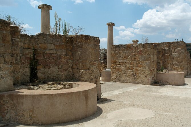 Guided tour of Villa Romana del Casale with skip the line - The public reception area and the Great Hunt map