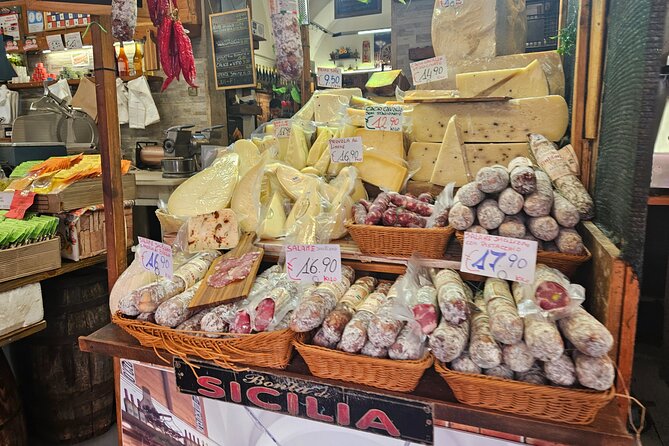 Half Day Catania Gastronomic and Cultural Tour from Taormina - Piazza Federico di Svevia and Castello Ursino: A Castle Outside View Plus a Drink
