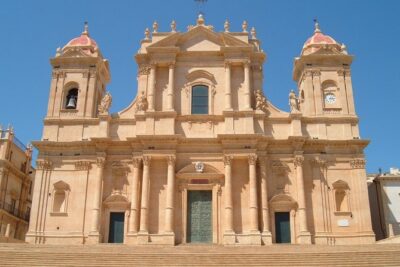 HALF DAY Excursion - Noto BAROQUE - Church-hopping in Noto: Santa Chiara, San Francesco, and San Domenico