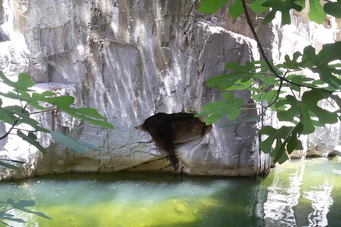 Inflatable boat excursion Gole di Tiberio on the Madonie near Cefalù - The 9:00 am plan and what you do before you hit the water