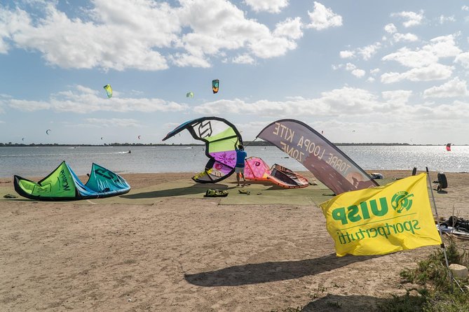 Kitesurfing and windsurfing in Sicily in the Lo Stagnone lagoon - Adrienn and Gabor: small-group teaching with a safety-first mindset