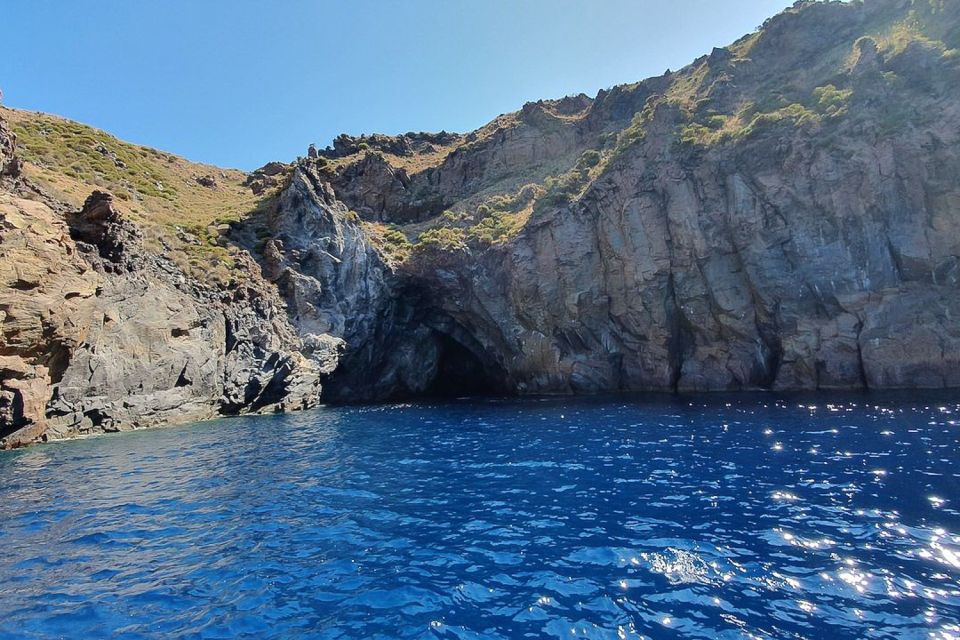 Lipari: Boat Tour of Vulcano Island with Disembarkation Stop - The Departure From S. Giuseppe, 12: Getting Set for Sea-Time