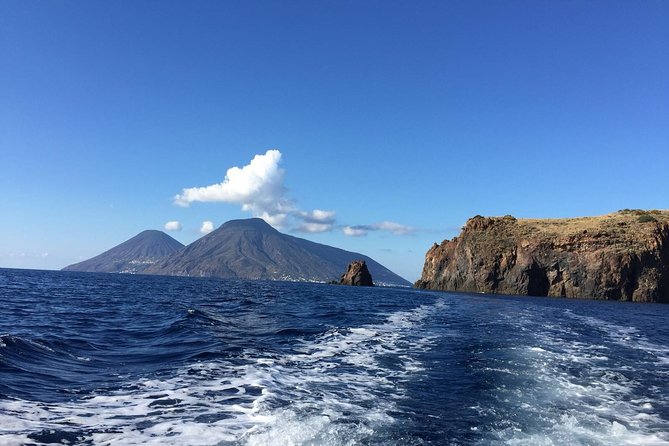 Lipari & Salina sud - individual partecipation on the tour - Onboard Aperitif: The Little Touch That Makes It Feel Like a Trip