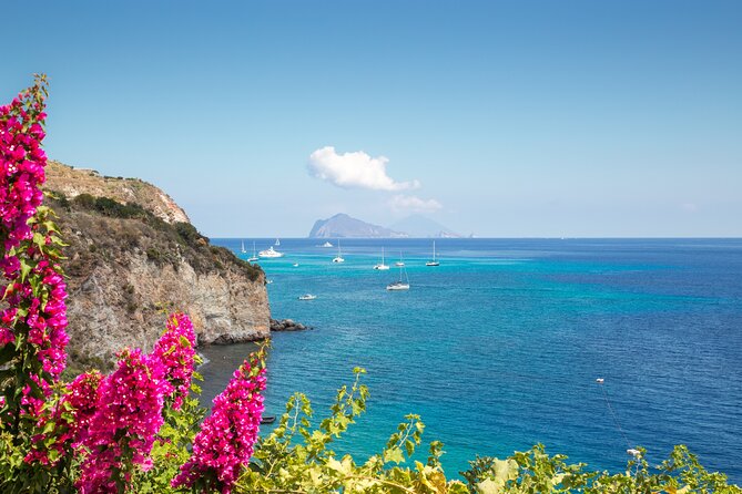 Lipari & Vulcano from Cefalù - Aeolian Islands - Full Day - What to expect on the ground: comfort, crowds, and timing reality
