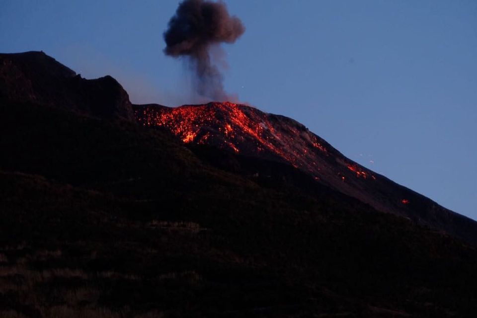 Lipari: Vulcano, Panarea, and Stromboli Cruise - Getting on board at Piazza Marina Corta: arrive early and plan for Italian-only guidance