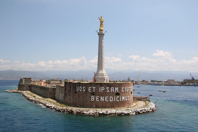Messina Walking Tour: Explore Top Sights & Hidden Gems - The Cathedral of Messina and the Planned-to-Surprise Finish