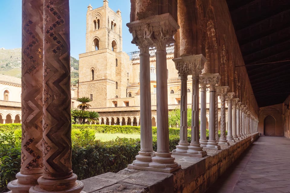 Monreale Cloister Ticket with Audio App - How the pillar scenes work as you walk