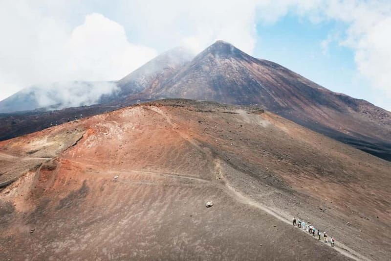 Mount Etna: Guided Trek 3,000 Meters to the Summit - The cable car ride to 2,500 meters: the smart setup for the hike