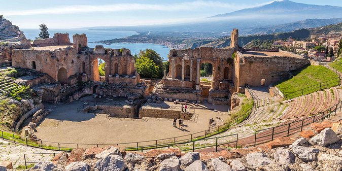 Mount Etna, Lunch in a Winery and Taormina Private Day-Trip from Messina - Messina Pickup to Mt Etna: How the Day Stays on Track