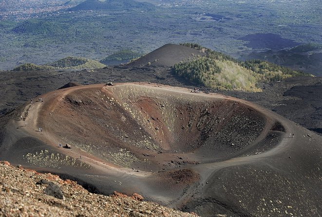 Mount Etna, Lunch in a Winery and Taormina Private Day-Trip from Messina - Private Vehicle Reality Check: Comfort, Water, and Photo Windows