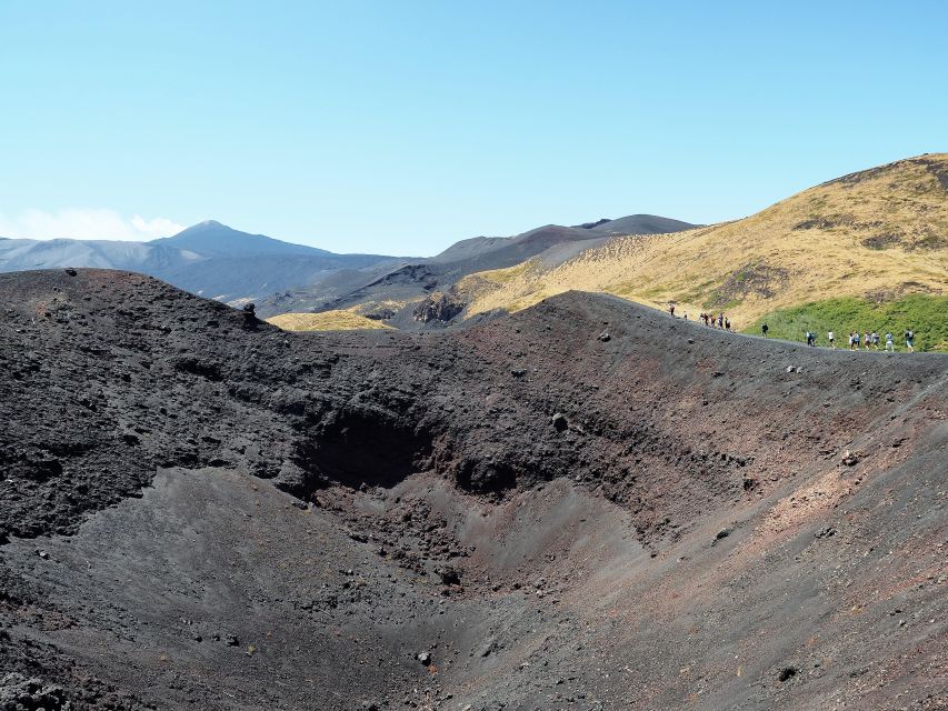 Mount Etna: Trek to the Craters of The 2002 Eruption - Quick hits on Etna’s 2002 eruption crater walk