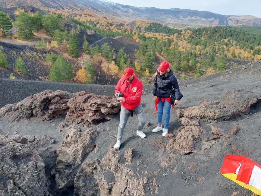Mount Etna: trek with vintage car, tasting sicilian produtcs - The heart of the park: guided walk time and what to watch for