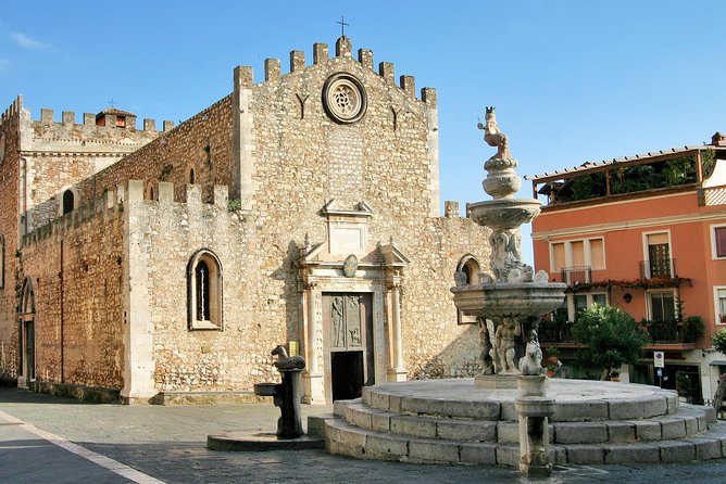 Mt. Etna and Taormina - Mt. Etna: how to plan for the short hike and the volcano views