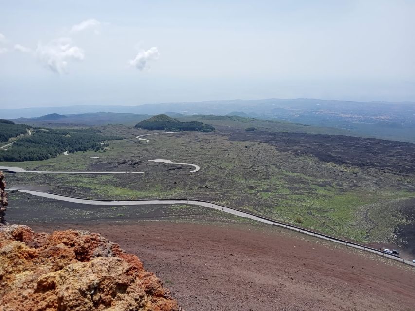 Mt Etna Private guided walking Tour with Wine Tasting - Wine tasting on Etna: red, white, and organic Sicilian plates