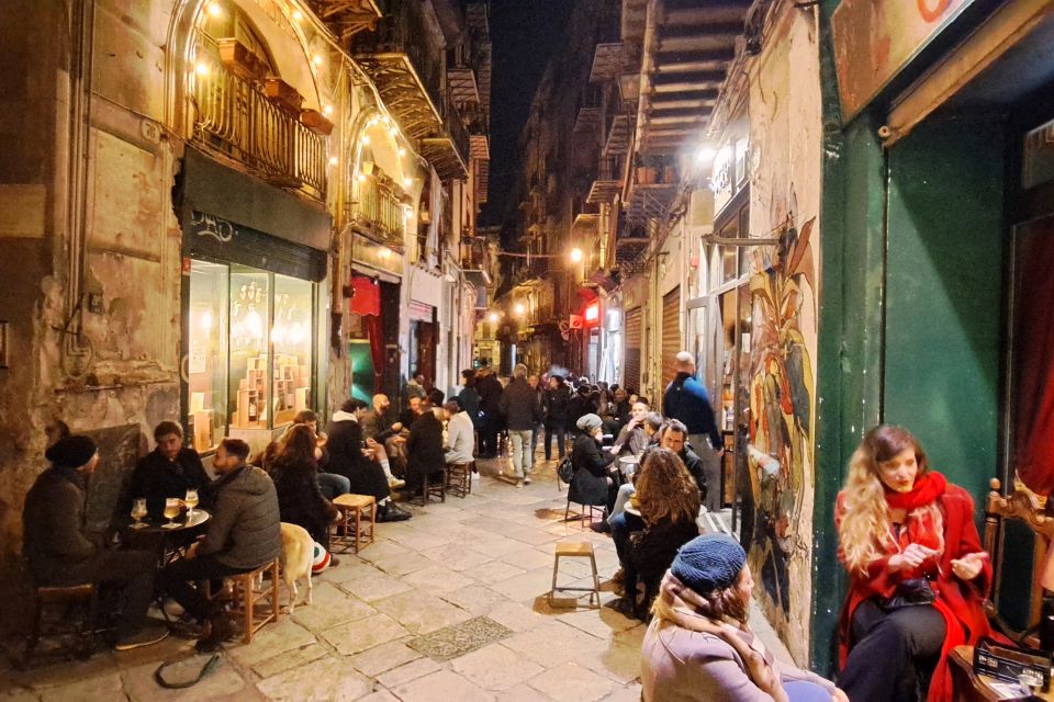 Napoli tour: alla scoperta del centro storico - Spaccanapoli and the Santa Chiara and Gesù Nuovo stops