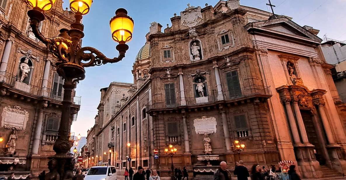 Napoli tour: alla scoperta del centro storico - San Domenico Maggiore and the Sansevero Chapel moment