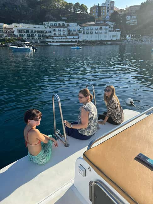 Naxos: Cruise on Isola Bella with swimming, fruit & prosecco - Comfort, sea conditions, and what to pack beyond the towel