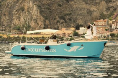 Naxos: Cruise on Isola Bella with swimming, fruit & prosecco - Taormina from the water: photo stop, aperitif, and sea-level magic