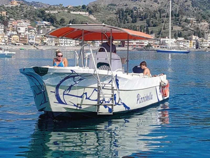 Naxos: Isola Bella, Blue Grotto, & Mazzarò Bay Boat Tour - Mazzarò Bay photo stop: scenic sailing with a final viewpoint
