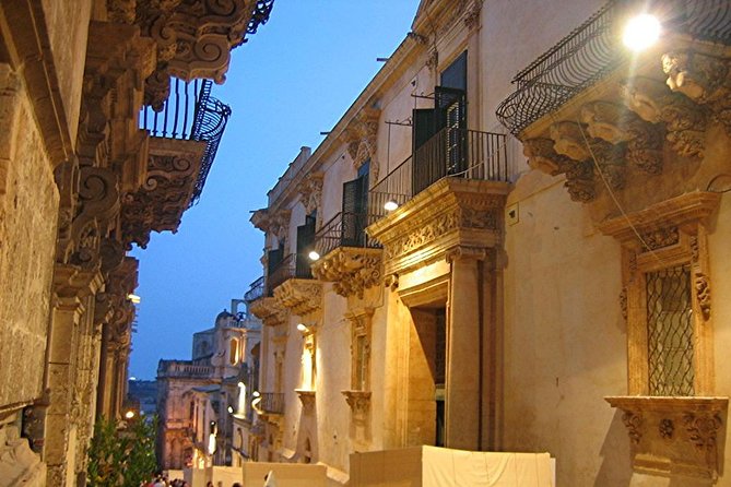 Noto Private Tour from Syracuse with sicilian "Arancino" - Arancino and cannoli: how Sicilian snacks fit into the experience