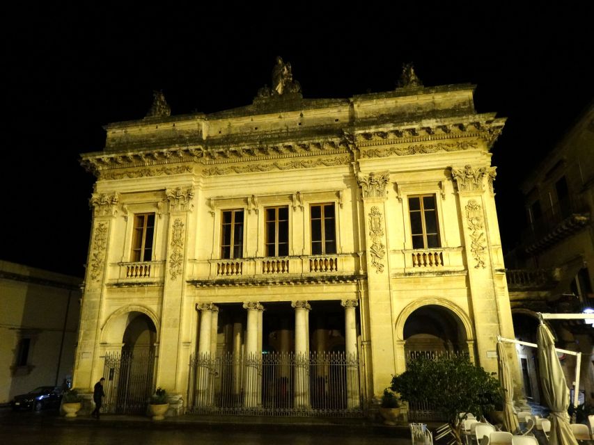 Noto: Sicilian Baroque Architecture Guided Walking Tour - Loggia del Mercato: wrought iron, past markets, and cultural events now