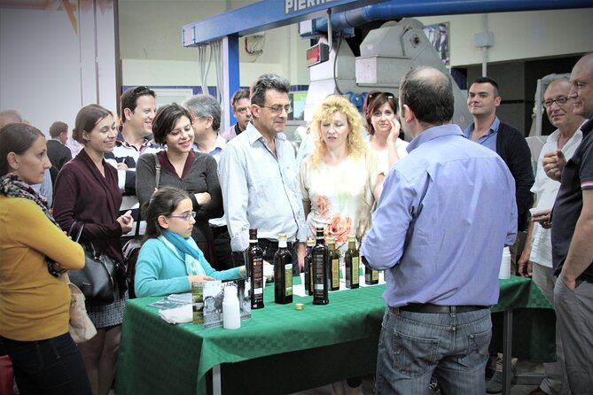 Olive Oil Tasting & Historic Olive Mill Tour in Ragusa area - Typical Sicilian products: the final taste with bread