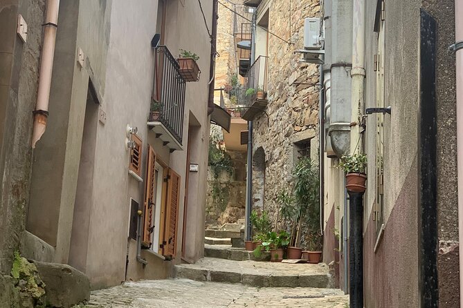 One day to Cefalù and Geraci Siculo from Palermo, private tour - Should You Book This One-Day Private Tour?