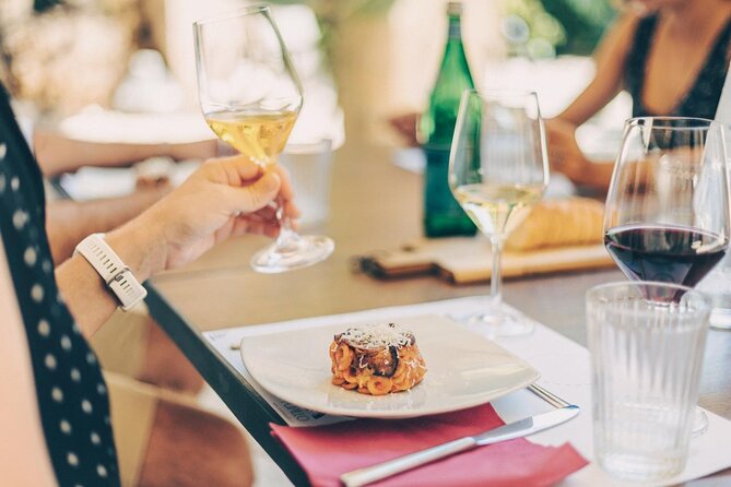 Origins - A winery visit tied to Siracusa Moscato’s real origin