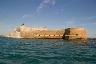 Ortigia by boat - The Ortigia waterfront loop: monuments you’ll actually recognize