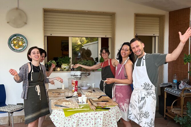 Ortigia market tour and traditional cooking lesson - Small details that matter on a Sicilian food morning