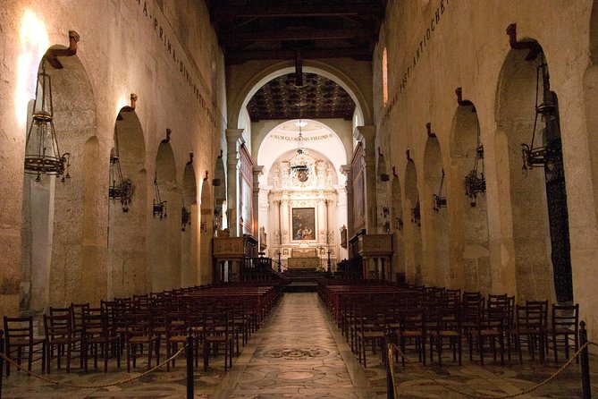 Ortigia: Syracuse's Ancient Town Center Private Walking Tour - Piazza Duomo and the cathedral square: learn the cast of characters
