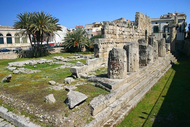Ortigia: Syracuse's Ancient Town Center Private Walking Tour - Piazza Archimede and the Diana fountain: a square built for contrasts