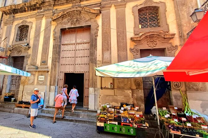 Palermo, a tour of unique monuments and colorful markets - Via Vittorio Emanuele, Piazza Pretoria, and Quattro Canti: The Center’s Best Finale