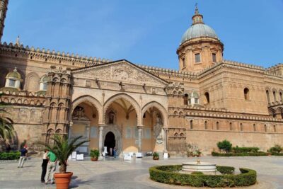 Palermo: City & Palazzo dei Normanni Guided Walking Tour - Meeting points and how to avoid the day-of stress