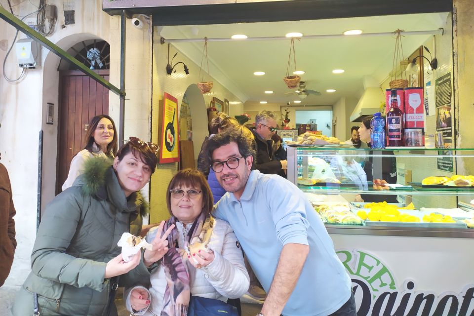 Palermo: City Walking Tour & Street Food Tasting with Drink - Guide energy, hearing the stories, and how to get the best experience