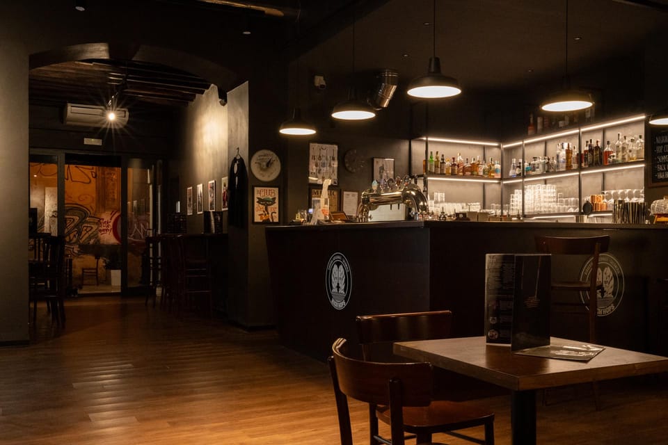 Palermo: Craft beer tasting with food samples at High Hops - Beer guidance that actually helps you taste