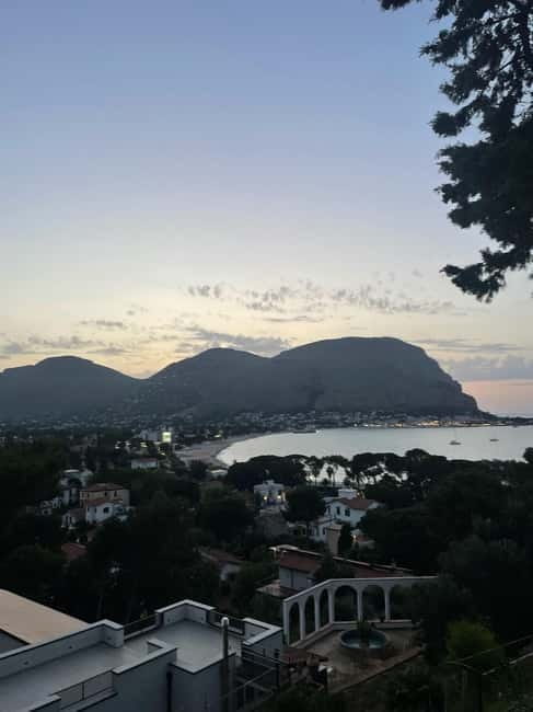 Palermo: Grand Night Tour in CruiserCar - Gliding past major sights: quick stops that keep momentum